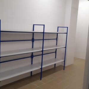 Стеллаж на металлокаркасе с полками